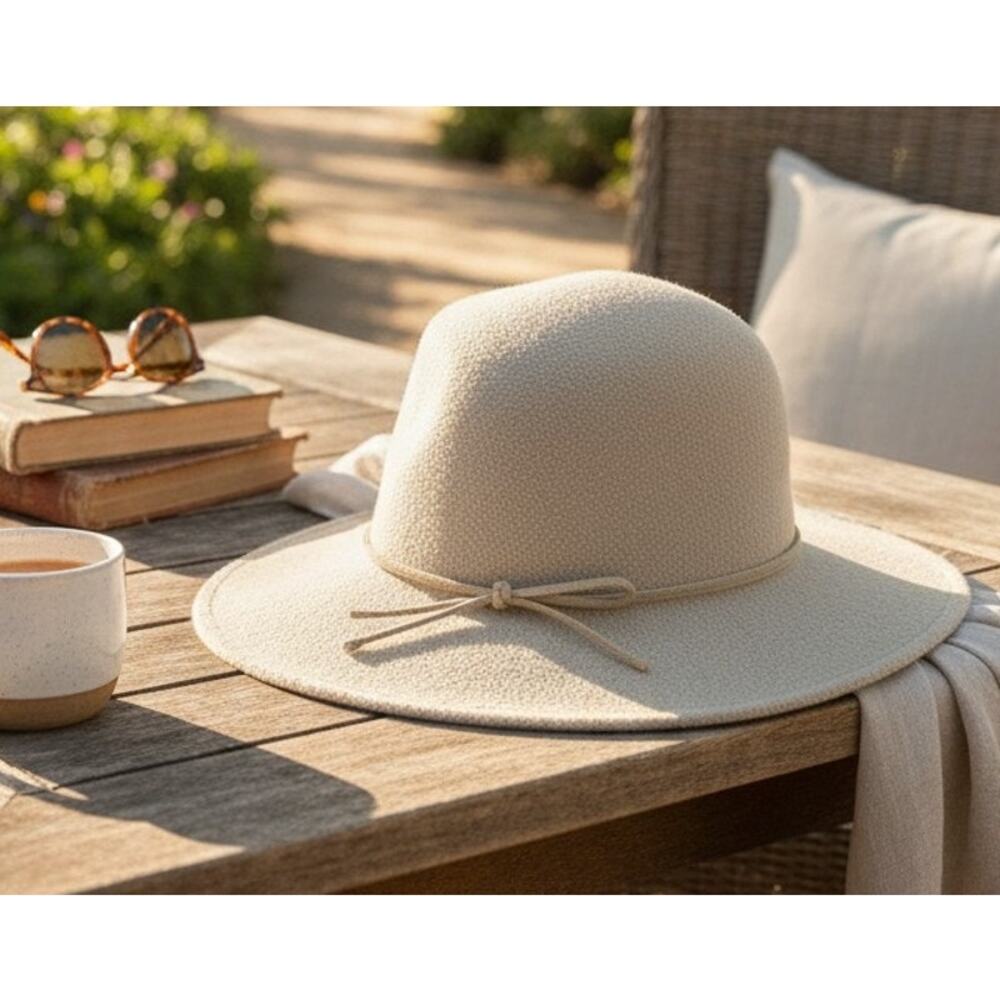 Universal Thread Goods Company Women's Packable Floppy Hat Wool Blend